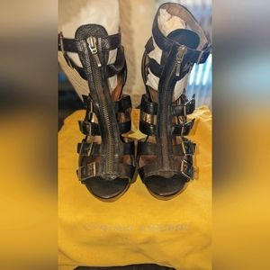 Cynthia Vincent Luella Gladiator Wedge sandal sz 9.5 in Black